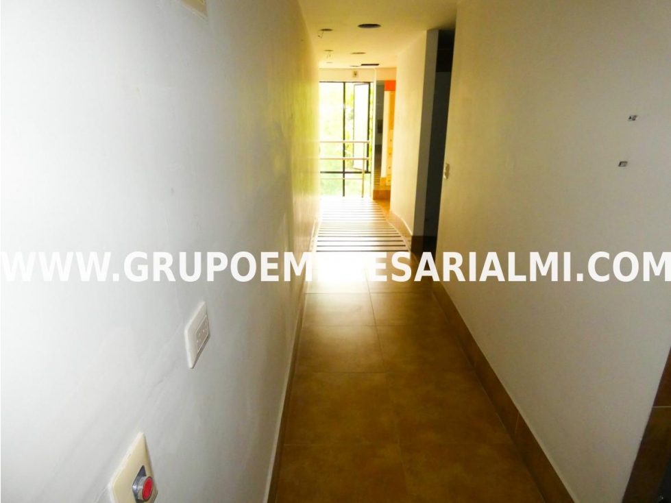 CÓMODO LOCAL EN ARRIENDO - SECTOR MILLA DE ORO COD: 31211 — foto 4