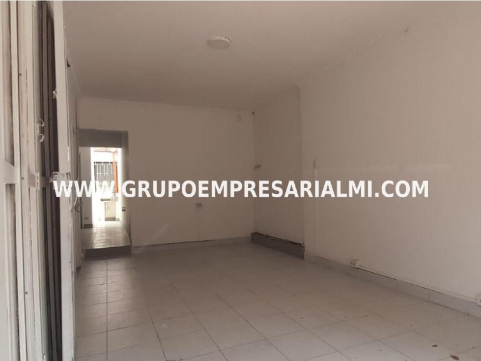 CÓMODO LOCAL EN ARRIENDO - SECTOR LOS ANGELES COD: 31844