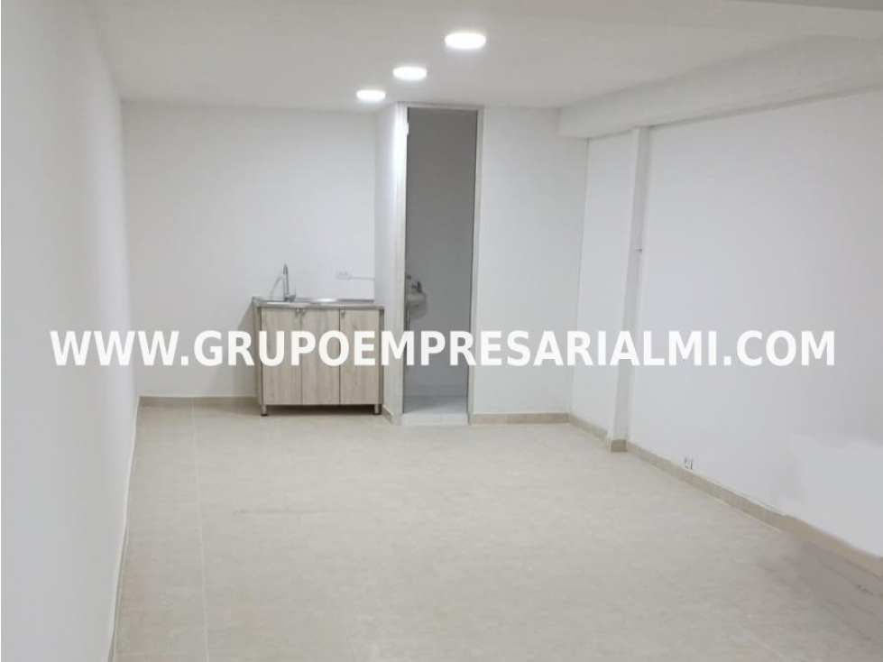 CÓMODO LOCAL EN ARRIENDO - SECTOR BELÉN PARQUE COD: 32591 — foto 2