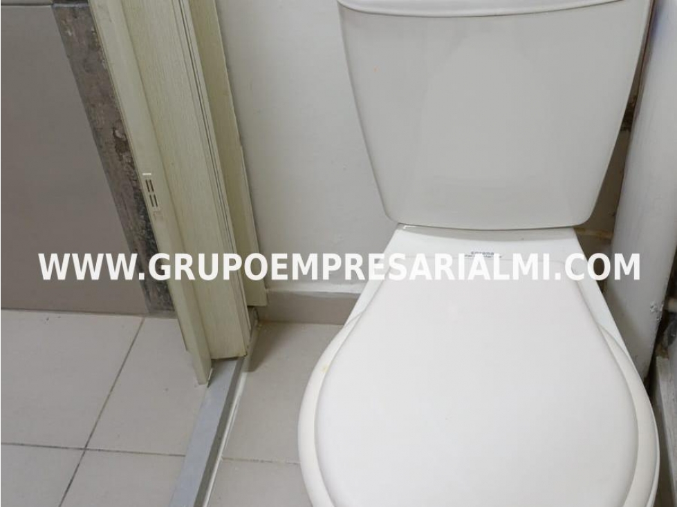 CÓMODO LOCAL EN ARRIENDO - SECTOR BELÉN PARQUE COD: 32591 — foto 5