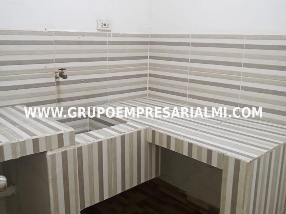 CÓMODO LOCAL EN ARRIENDO - SECTOR SAN JAVIER COD: 33818 — foto 5
