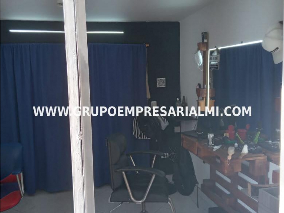 CÓMODO LOCAL EN VENTA - SECTOR EL SALVADOR COD: 33102