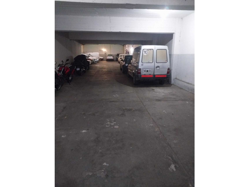VENTA GALPON DE COCHERAS SOBRE AVENIDA EN VILLA PRIMERA — foto 4