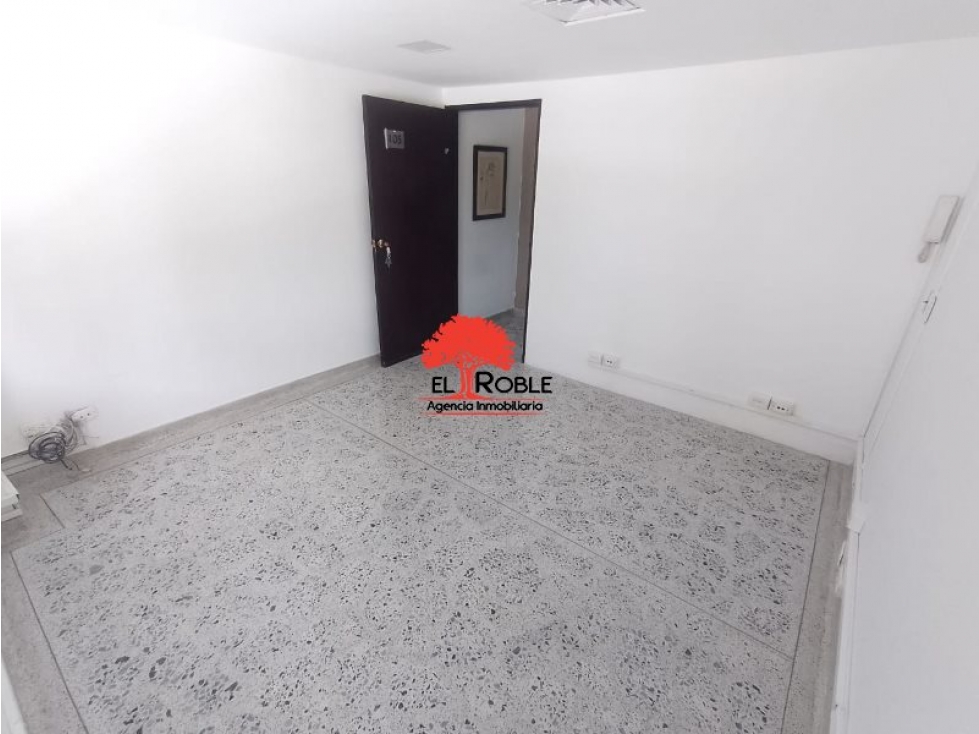 COD: 2183 -- Oficina En Arriendo - El Poblado, Medellín