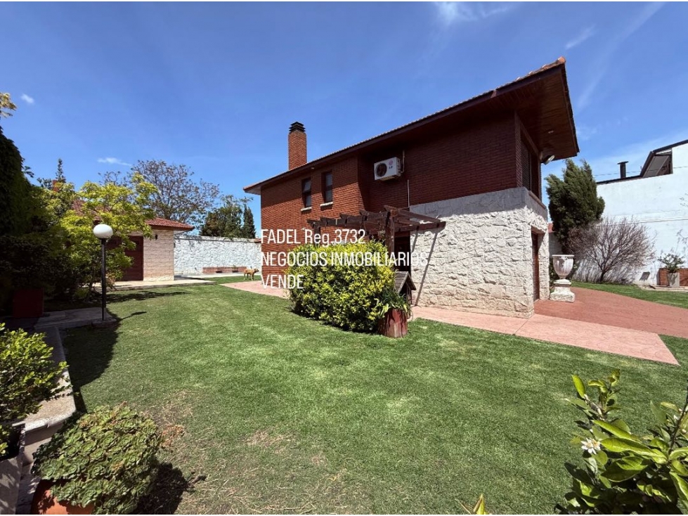 Colinas de Peralta Ramos Chalet 5 ambientes s/2 lotes — foto 3