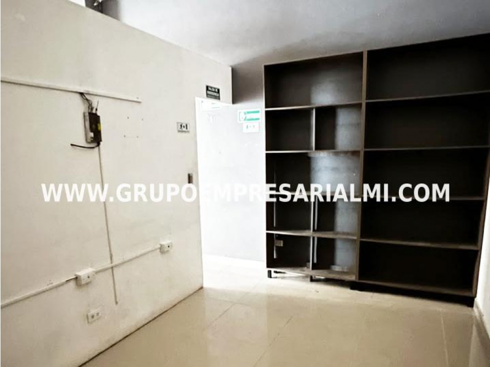 COMODO LOCAL EN ARRIENDO - SECTOR EL POBLADO COD: 34132 — foto 4
