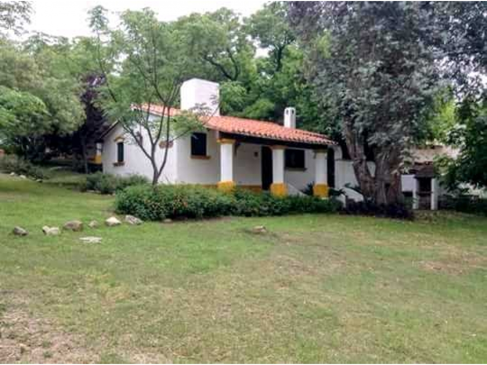 COMPLEJO CON HISTORIA, NATURALEZA Y RENTABILIDAD FRENTE AL Rio — foto 2