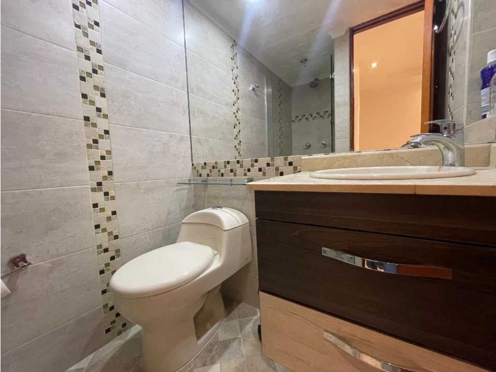 CONFORTABLE BONITO E ILUMINADO APARTAMENTO EN EL ESTADIO — foto 6