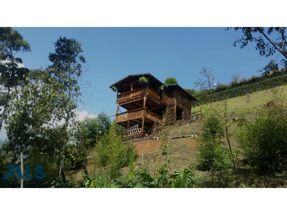 CONJUNTO CERRADA, ZONAS VERDES(MLS#248079) - 1