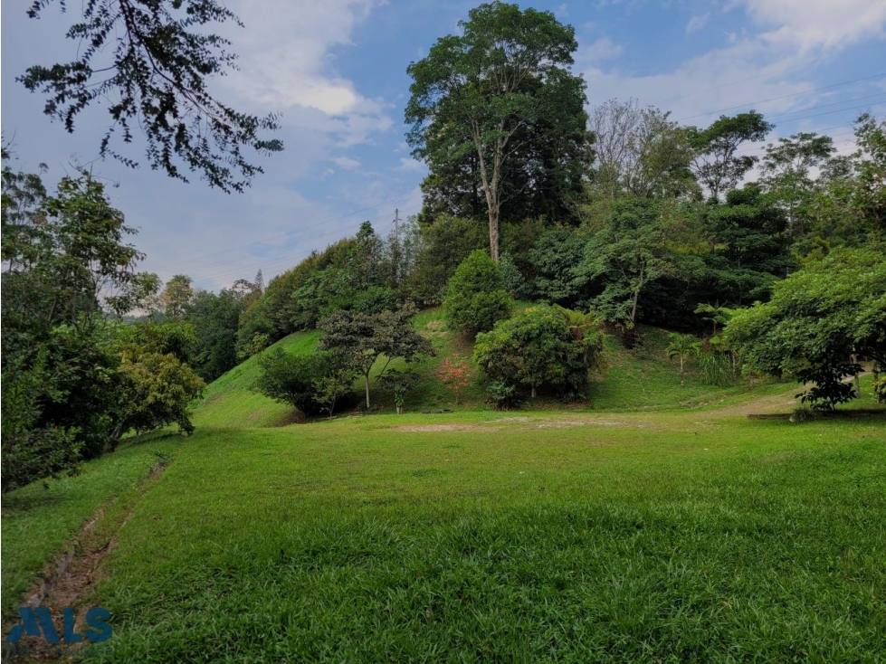 CONJUNTO CERRADA, ZONAS VERDES(MLS#248079) - 3