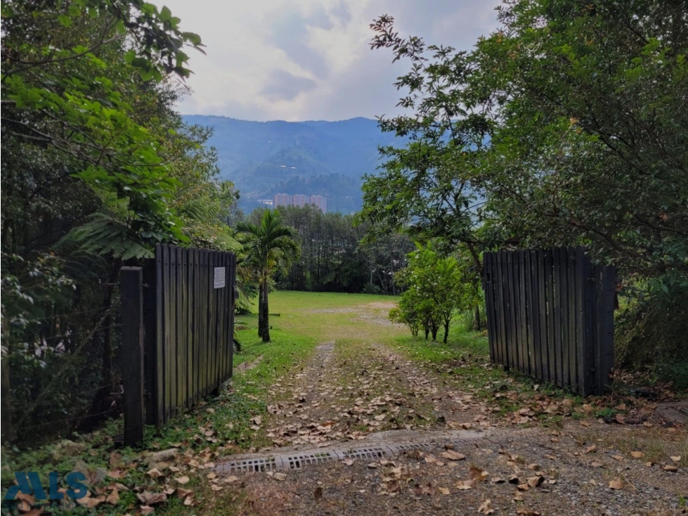 CONJUNTO CERRADA, ZONAS VERDES(MLS#248079) - 4