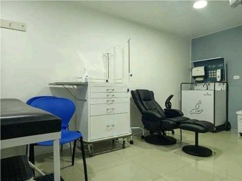 CONSULTORIO AMOBLADO EN VENTA MANIZALES