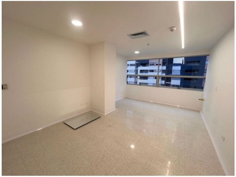 CONSULTORIO DISPONIBLE PARA ARRIENDO CIUDAD DEL RÍO — foto 4