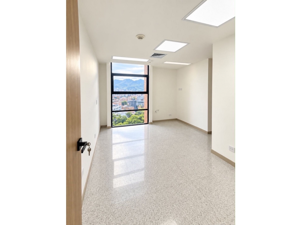 Consultorio en arriendo Torre Metropolitan