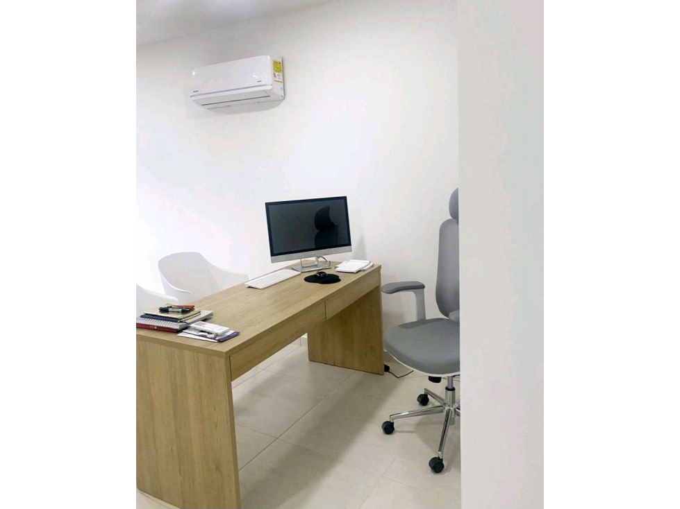 Consultorio para arriendo en Mall Cerritos — foto 2