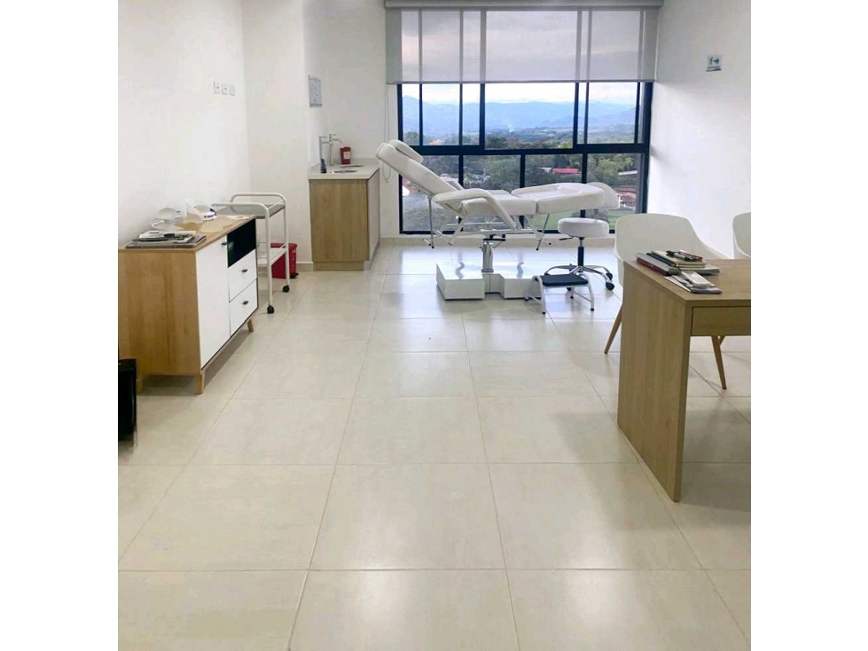Consultorio para arriendo en Mall Cerritos — foto 3