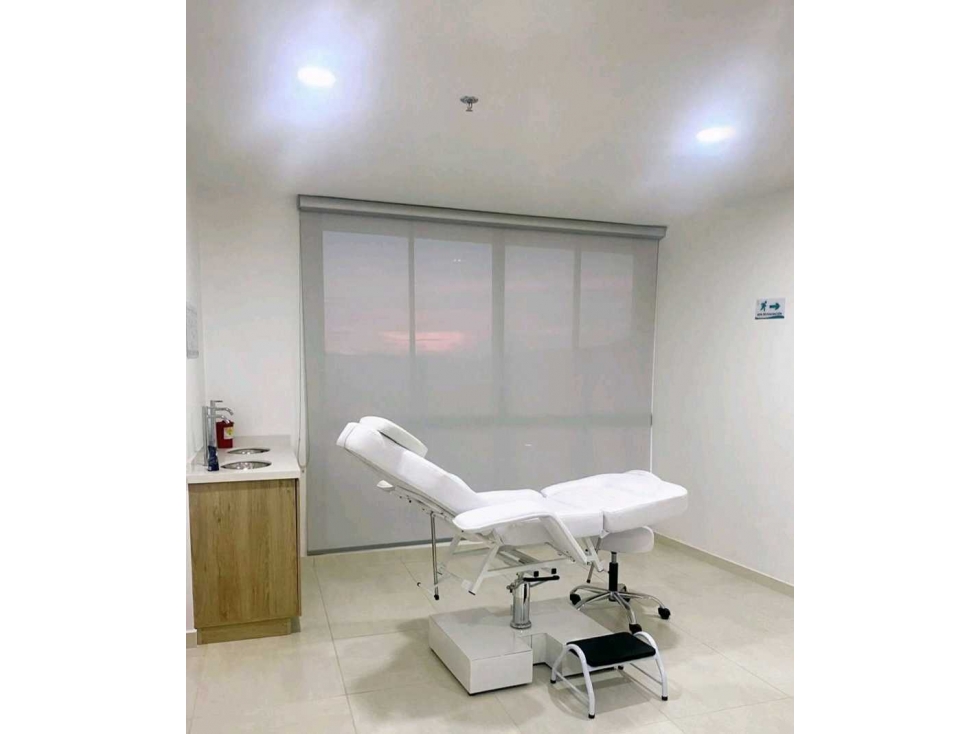 Consultorio para arriendo en Mall Cerritos — foto 4