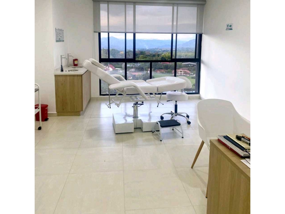 Consultorio para arriendo en Mall Cerritos — foto 5