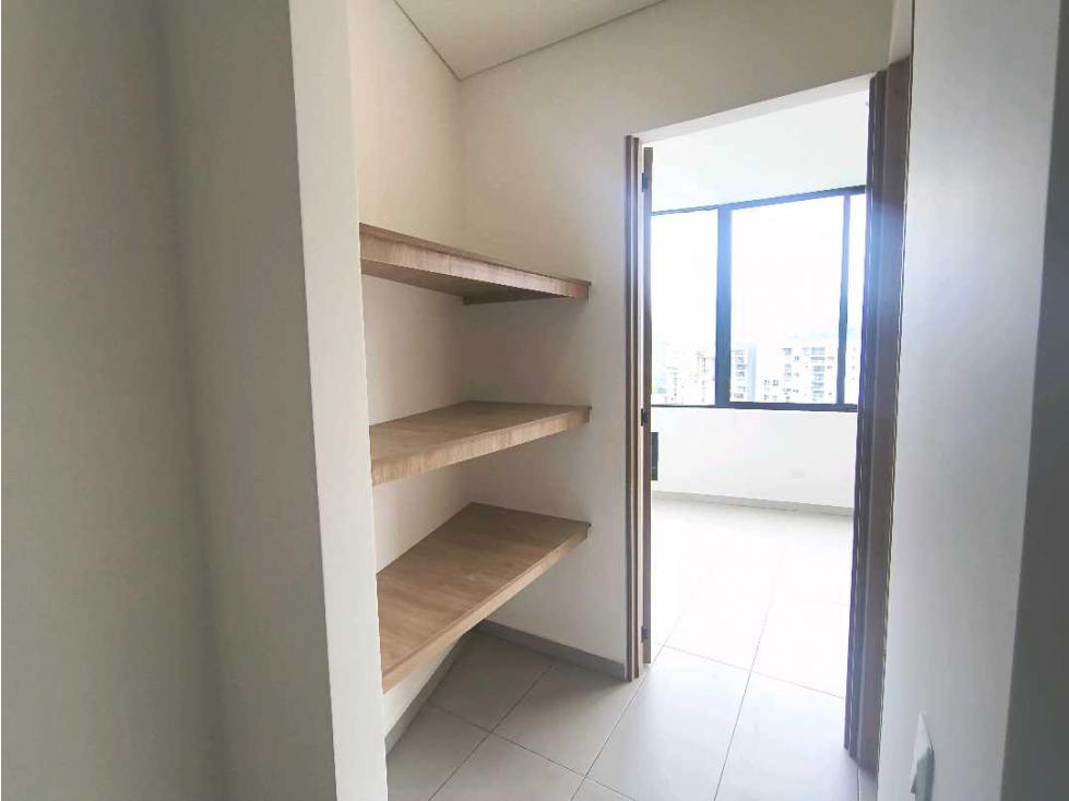 CONSULTORIO ESTRENAR CON PARQUEADERO P8 ARRIENDO CENTRO MEDICO ZONATA — foto 2