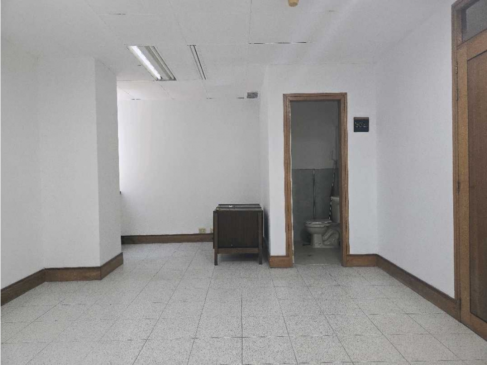 CONSULTORIO PARA LA VENTA EL POBLADO MILLA DE ORO
