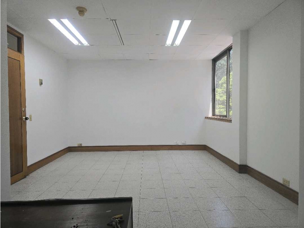 CONSULTORIO PARA LA VENTA EL POBLADO MILLA DE ORO — foto 4