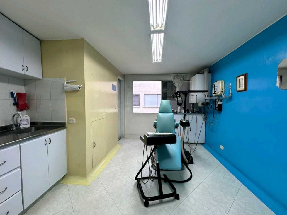 CONSULTORIO|OFICINA PARA VENTA EN EL CENTRO DE MEDELLIN