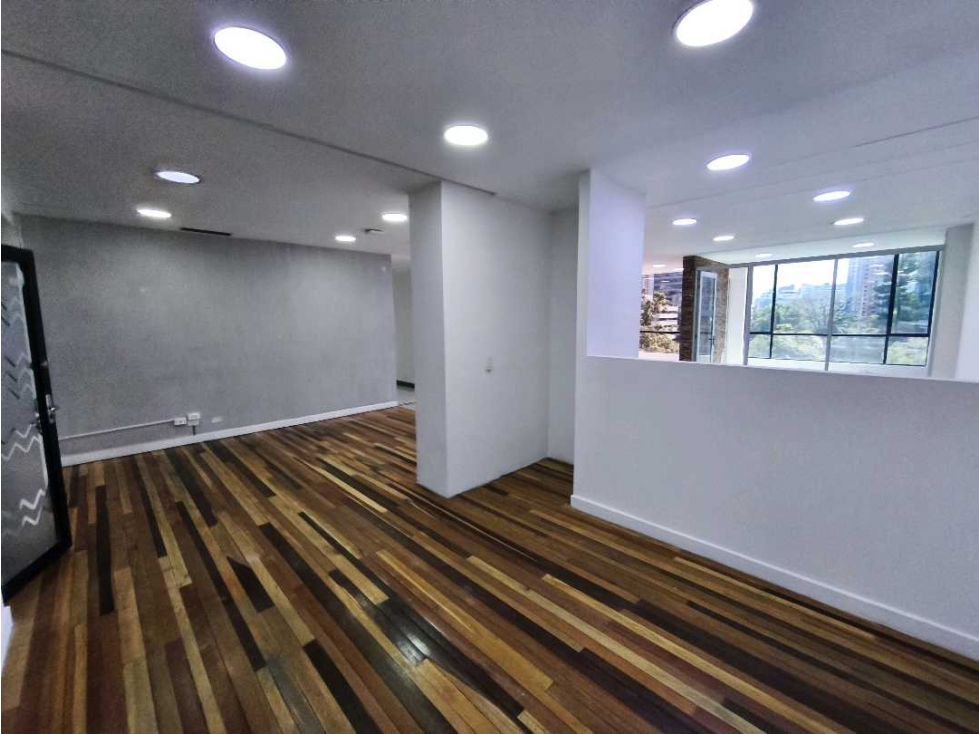 138m2 Oficina / local / consultorio arriendo en El Poblado — foto 3