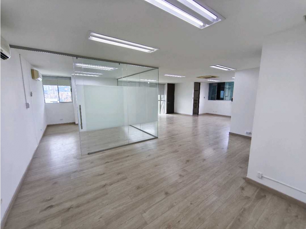 97m2 Oficina Medellín El Poblado Milla de Oro — foto 5