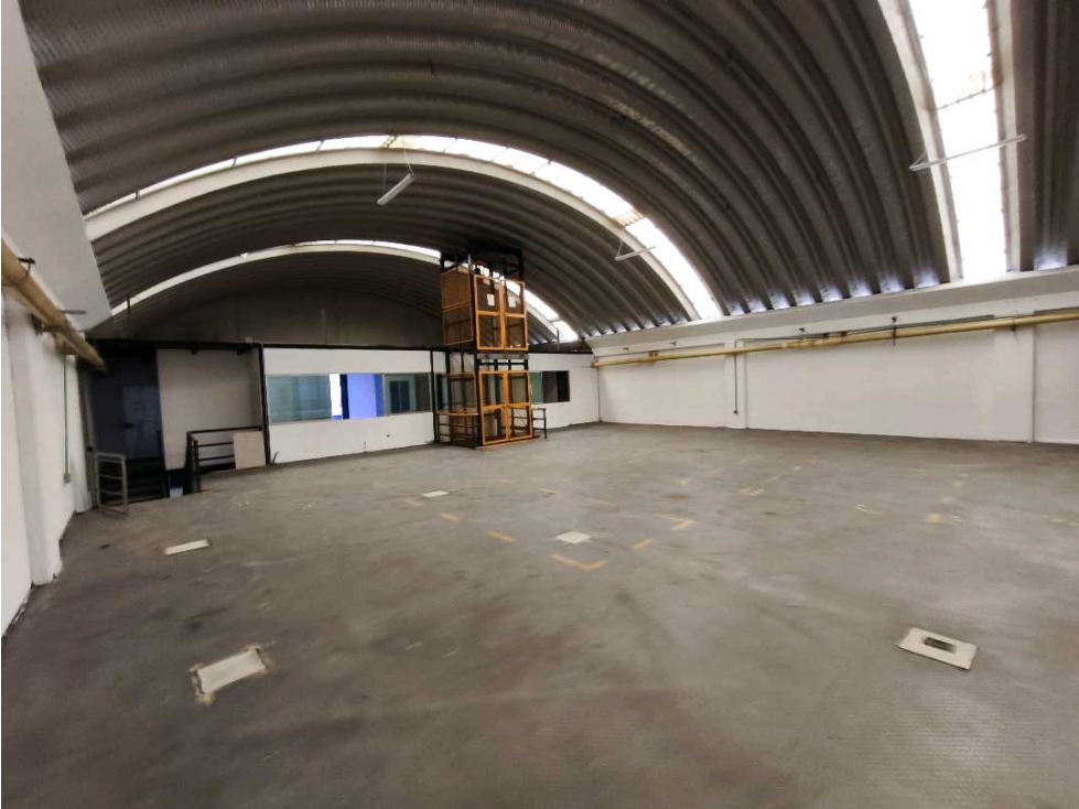 1.050m2 Bodega Arriendo 3 niveles Parque Industrial Variante Caldas - 3