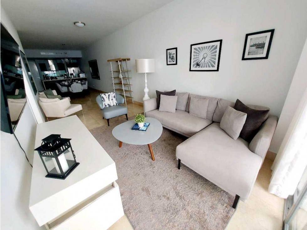 VENTA APARTAMENTO AMOBLADO VISTA AL MAR AVENIDA BALBOA PH YOO