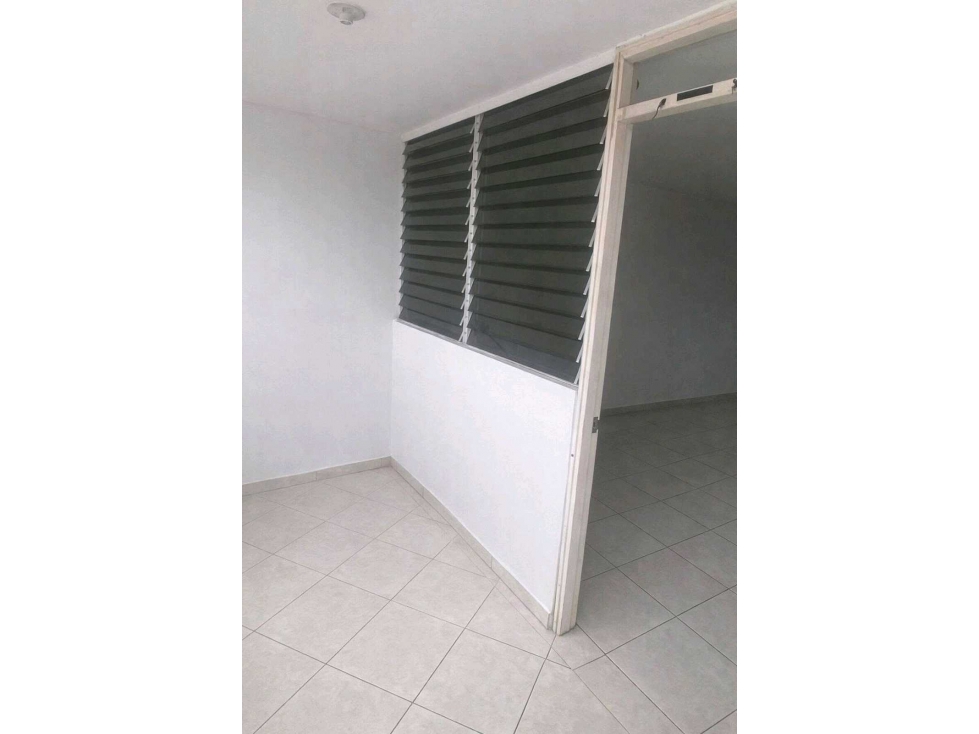 ALQUILER APARTAMENTO EN LLANO BONITO — foto 4