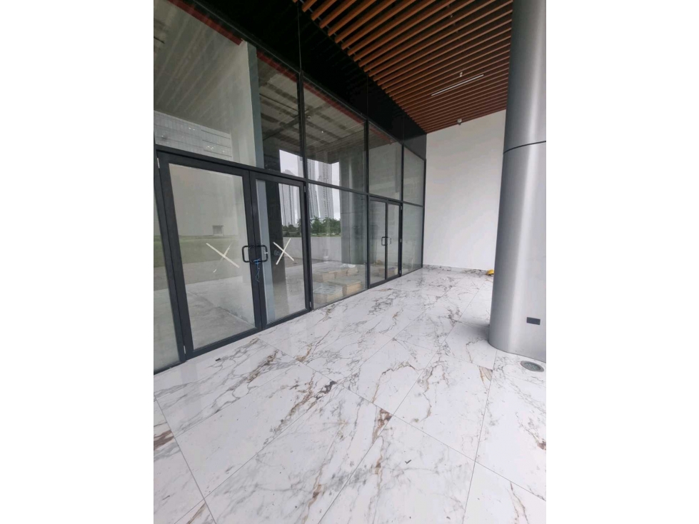 VENTA LOCAL EN PB 167M2 DOBLE ALTURA CON TERRAZA EN COSTA DEL ESTE - 2