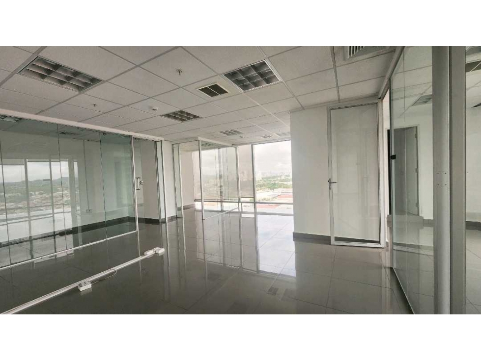 ALQUILER OFICINA 123M2 EN COSTA DEL ESTE TORRE ASEGURADORA ANCON — foto 3