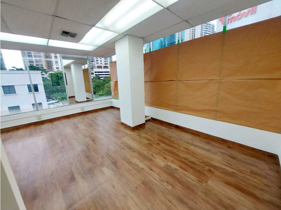 VENTA Y ALQUILER OFICINA 78m2 CON A/A EN OBARRIO A PASOS DE VIA ESPAÑA — foto 4