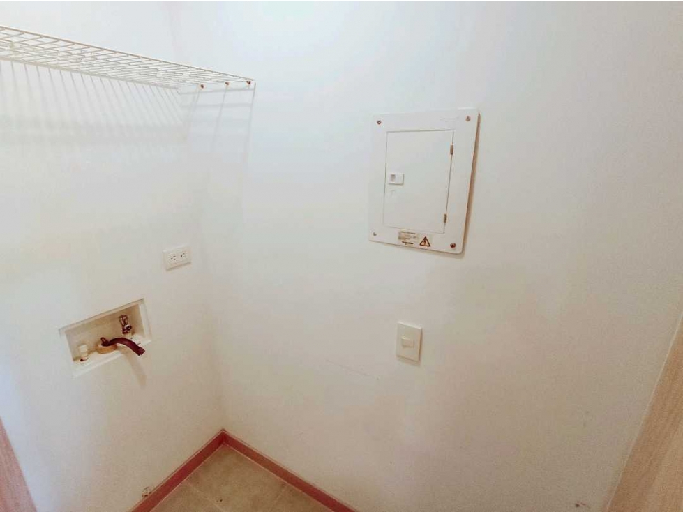 APARTAESTUDIO AMOBLADO O SIN AMOBLAR EN VENTA AV CENTENARIO.ARMENIA Q. — foto 5