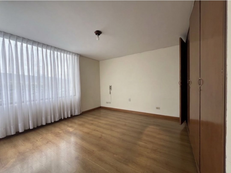 Apartamento 3 alcobas Avenida Santander sector Palogrande Manizales — foto 5