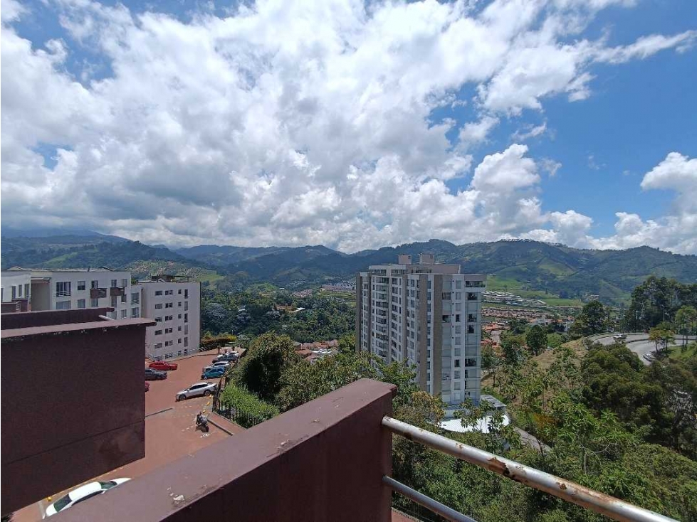 Venta Apartamento 5 alcobas Conjunto Cerrado El Trébol Manizales