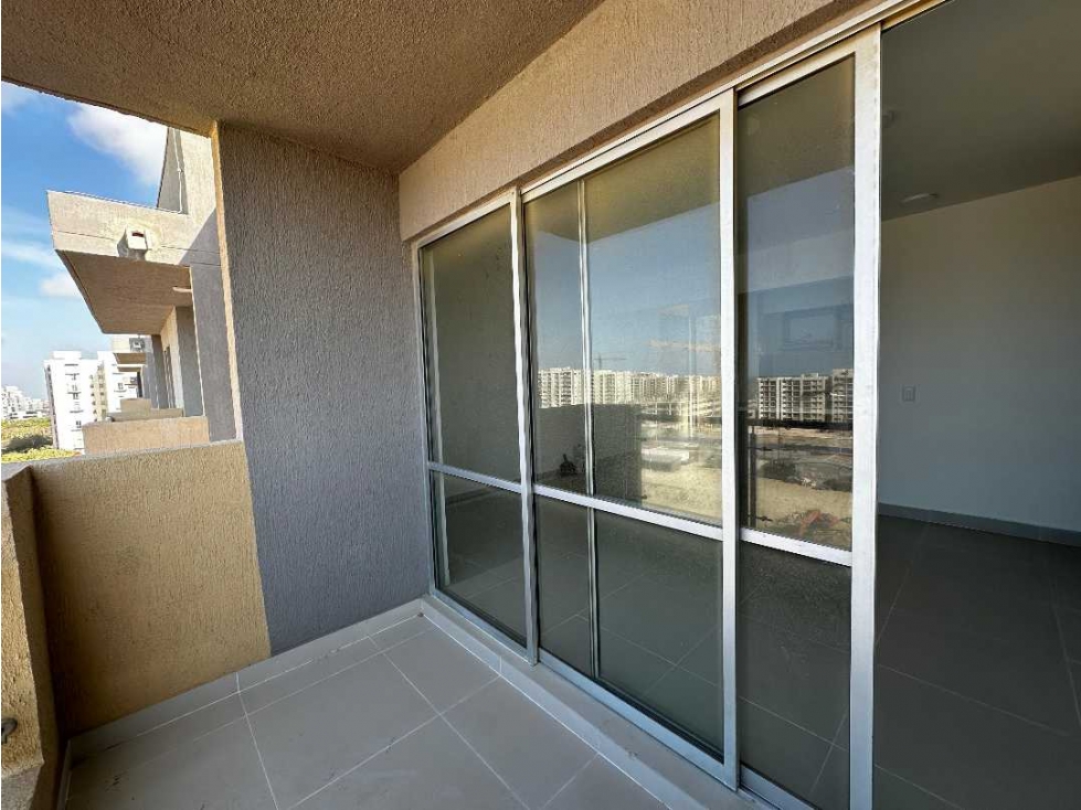 APARTAMENTO EN ARRIENDO EN RIO ALTO — foto 2