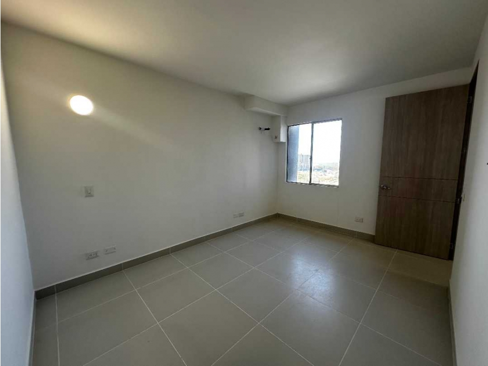APARTAMENTO EN ARRIENDO EN RIO ALTO — foto 6