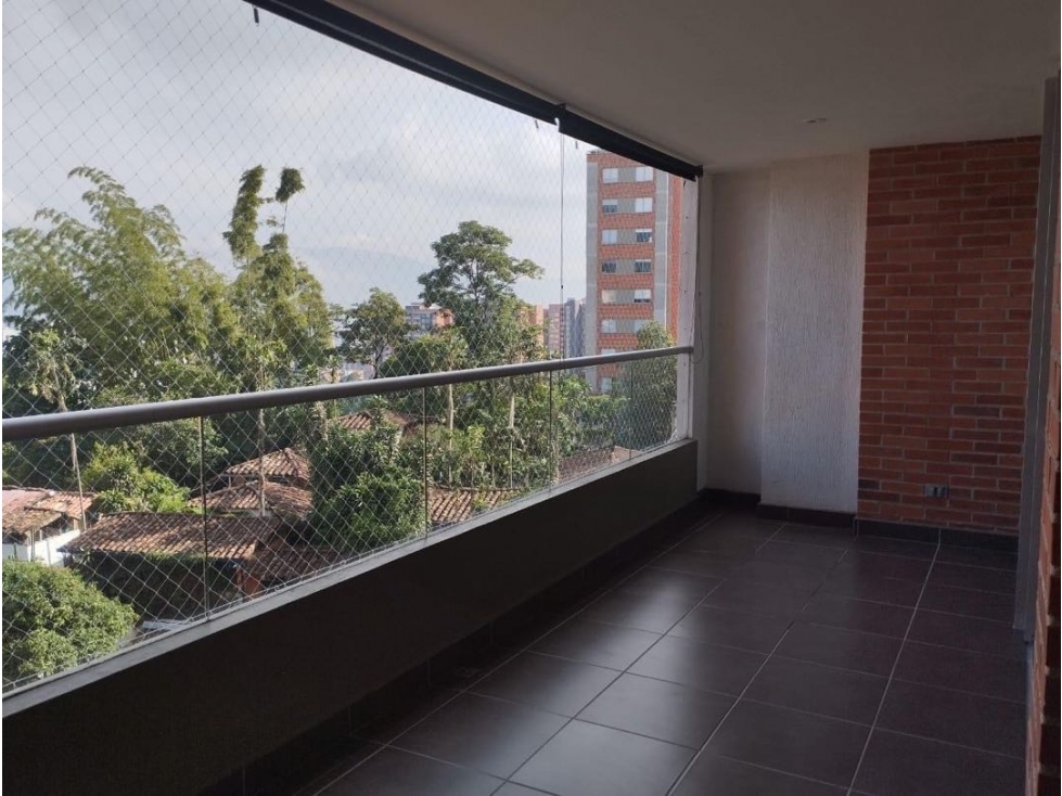 APARTAMENTO EN RENTA LOMA DEL ESMERALDAL. ENVIGADO