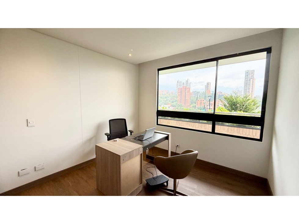 Apartamento en Venta piso alto, sector El Campestre - El Poblado — foto 5