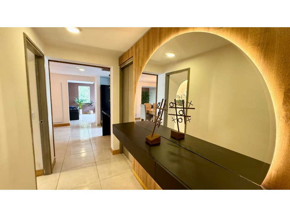 Apartamento dúplex en venta Loma del Tesoro, El Poblado - Medellín — foto 2