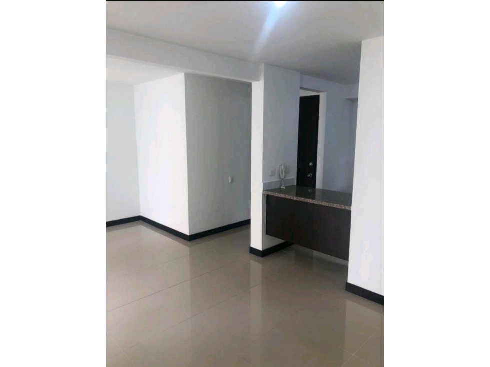 APARTAMENTO EN VENTA EN VALLE DEL LILI SUR DE CALI — foto 2
