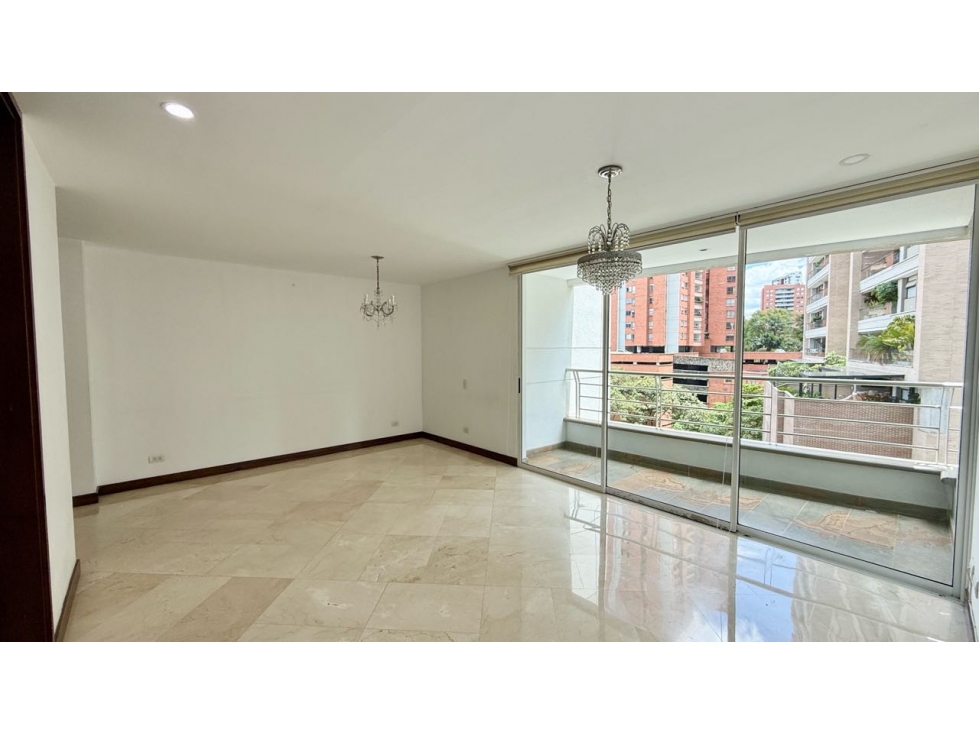 Apartamento en Venta Santa María de los Ángeles, El Poblado - Medellín