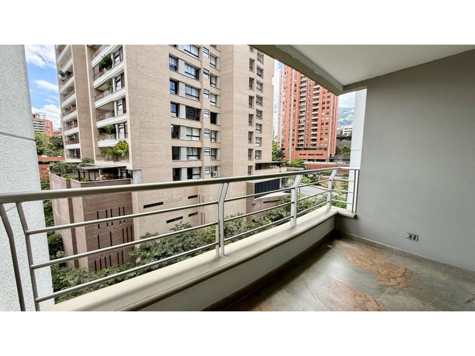 Apartamento en Venta Santa María de los Ángeles, El Poblado - Medellín — foto 4
