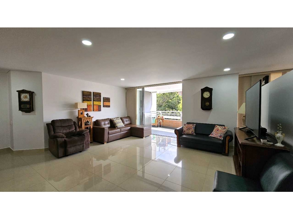 Apartamento de Lujo de 153m² con 3 habitaciones en Venta | Laureles — foto 4