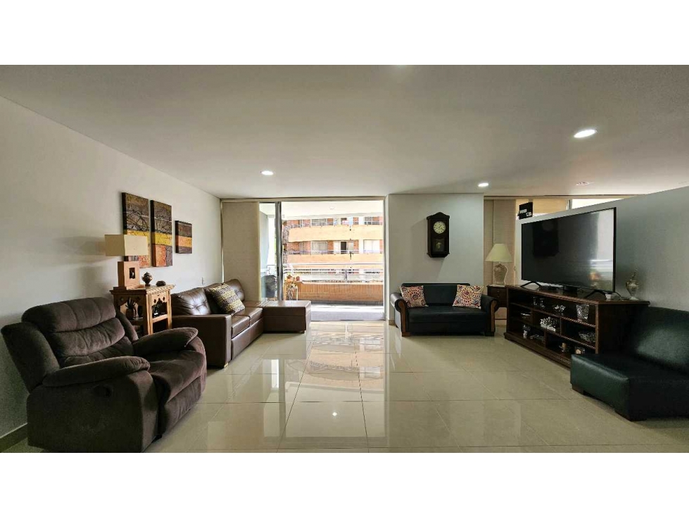 Apartamento de Lujo de 153m² con 3 habitaciones en Venta | Laureles — foto 5