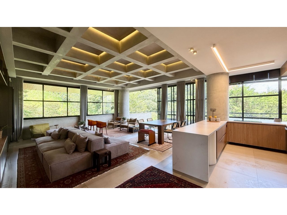 Apartamento en venta, sector La Calera, Poblado-Medellín