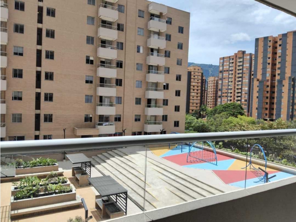 ARRIENDO APARTAMENTO EN ENVIGADO LAS VEGAS