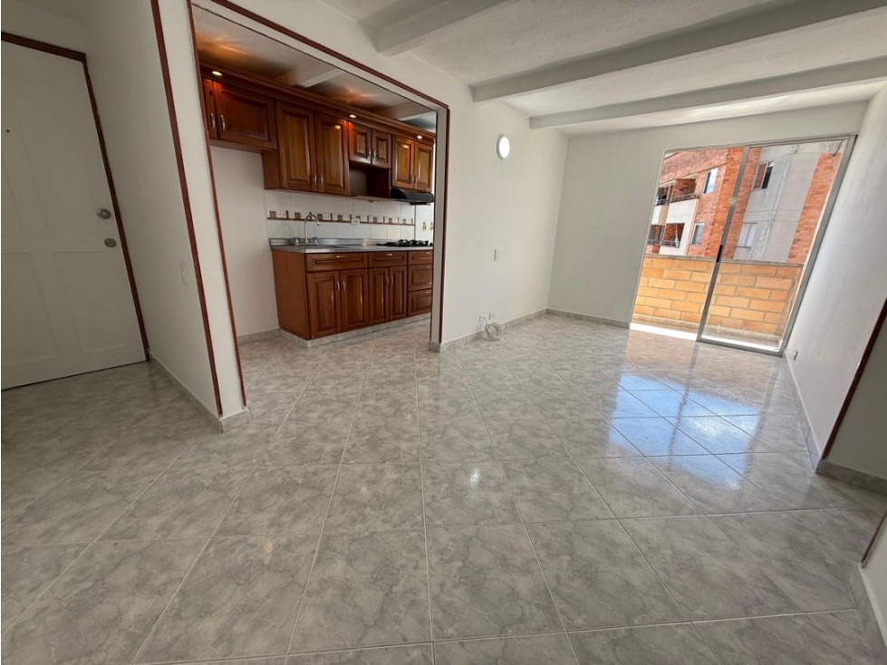 Arriendo apartamento Loma de los Bernal — foto 4